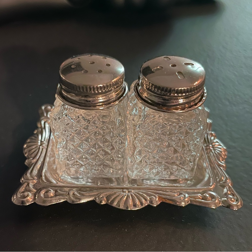 Fairy Brand | Vintage Crystal Silver Plated Salt & Pepper Mini Shakers